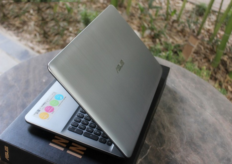 维修笔记本点_win7电脑屏幕变黑原因 