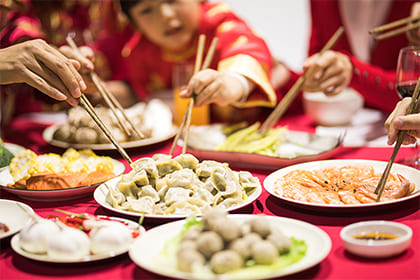 除夕的风俗习俗有哪些？是除夕祭祖还是正月初一祭祖？