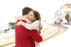 爱情中易女追男的命理