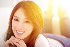 如何从面相看一个人的眼神吉凶?