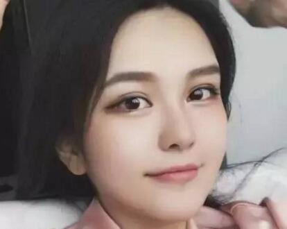 梦见自己整容