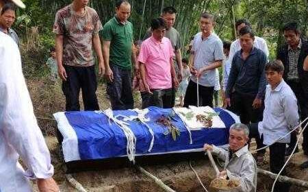 梦见亲人亡故